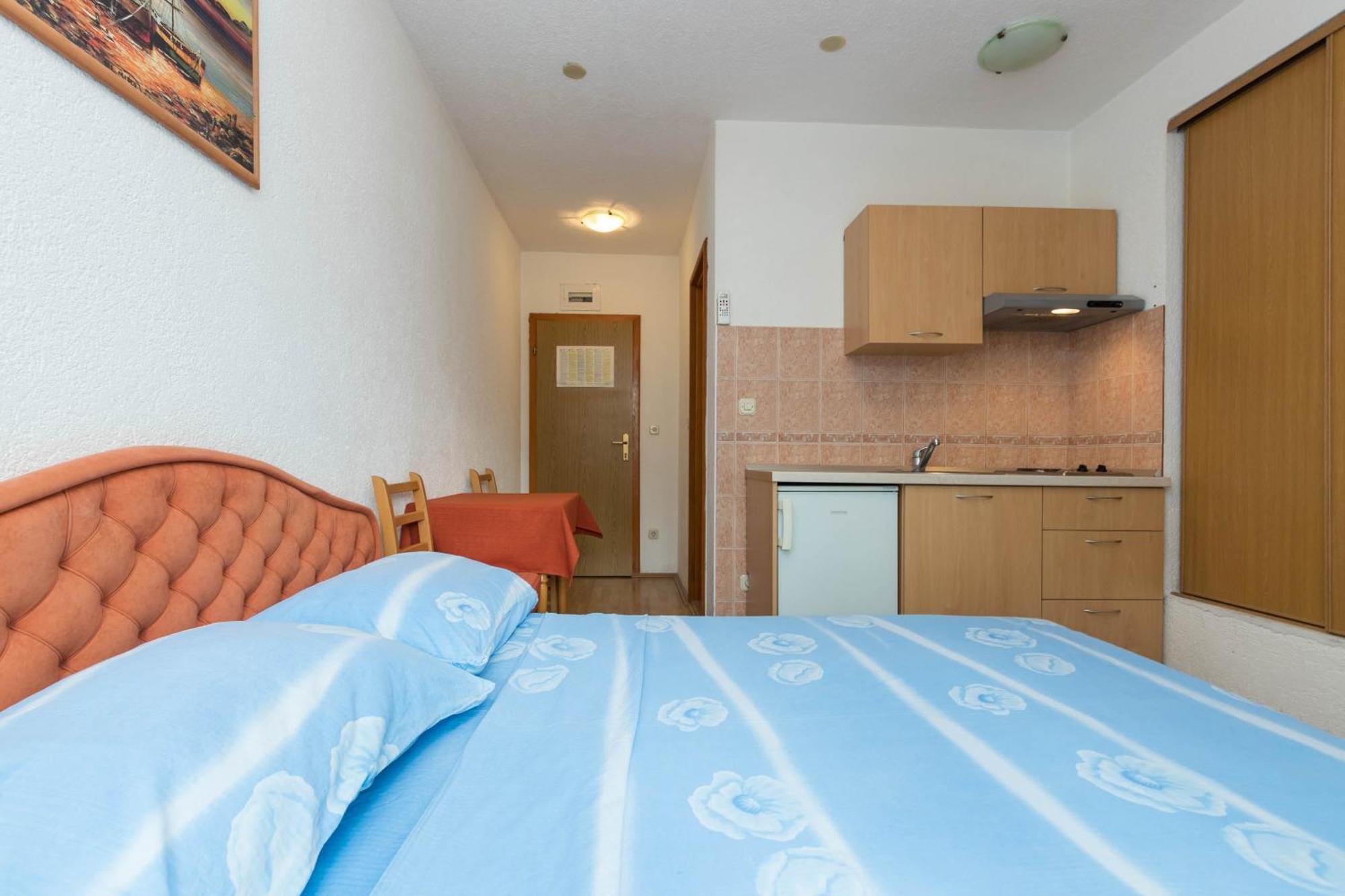 Apartments Cipetic Kastela Exterior photo
